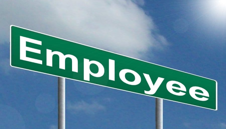 how to monitor employee performance