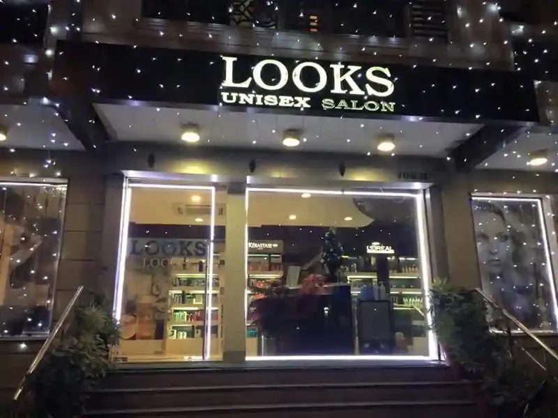 looks salon