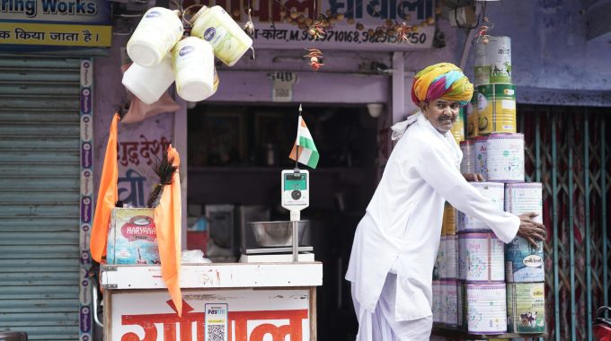 pic of a retail shop in India